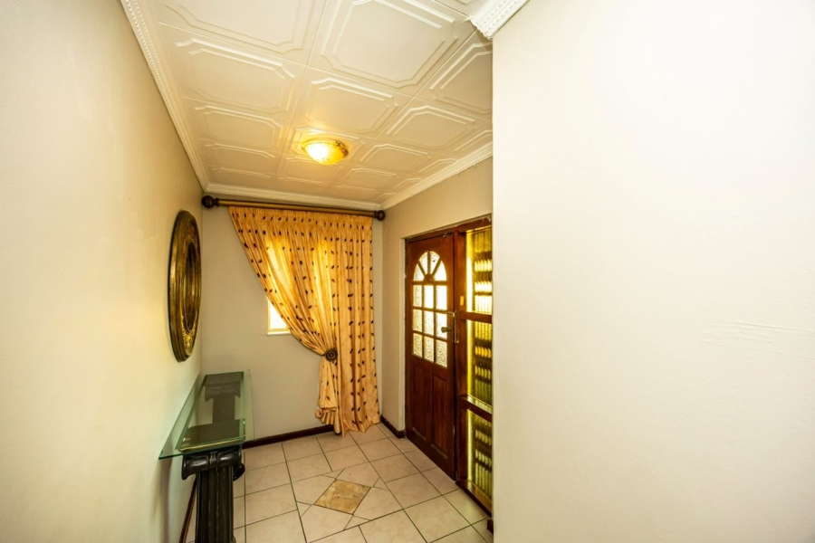 4 Bedroom Property for Sale in Beacon Bay Eastern Cape
